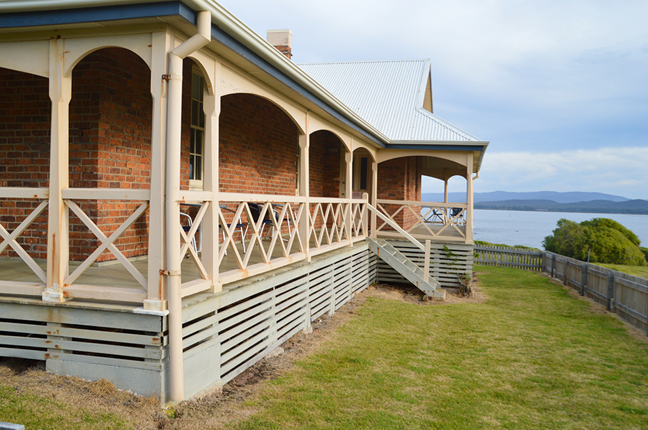 The Queenslander overlooking beautiful water views