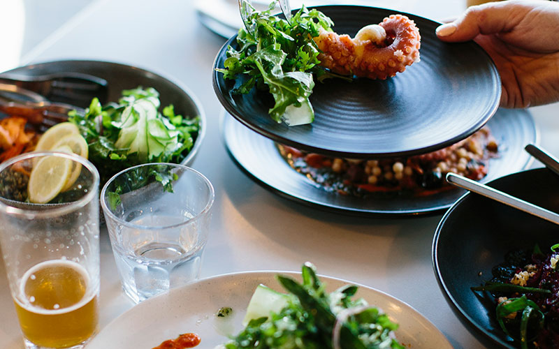 Drift share plates