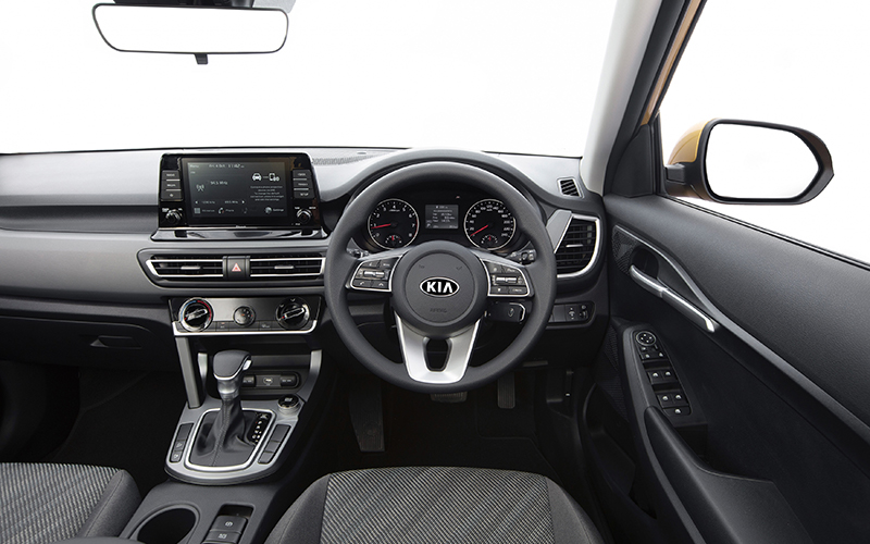 Kia Seltos front interior