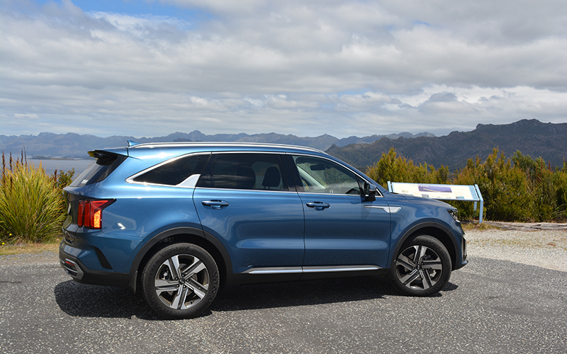 Blue Kia Sorento